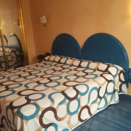 Villapaloma ラ・ビルヘン・デル・カミーノ