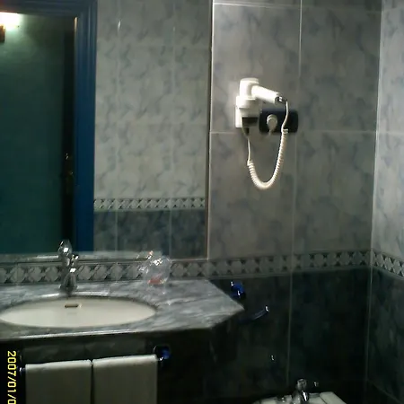 Villapaloma 2* לה וירחן דל קמינו