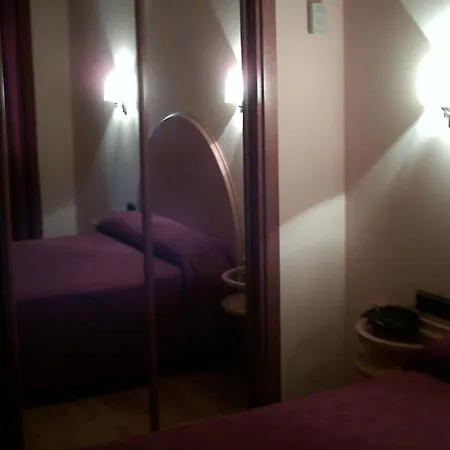 Villapaloma 2* ラ・ビルヘン・デル・カミーノ