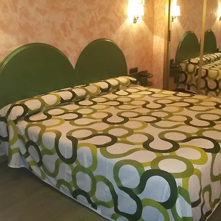 Villapaloma ホテル 2*