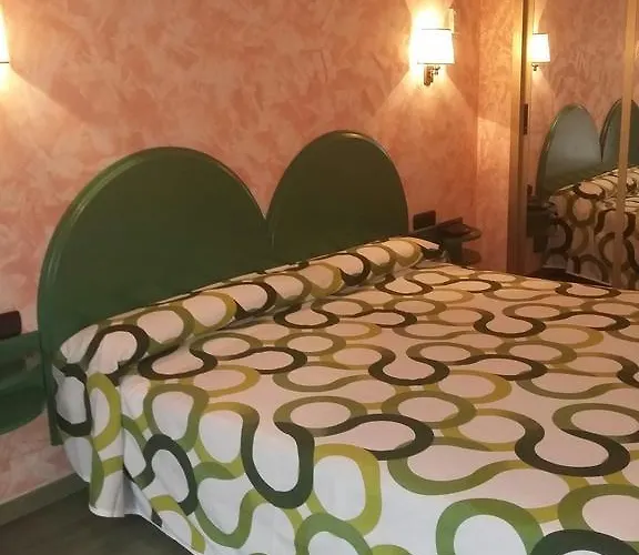 호텔 Villapaloma 2*